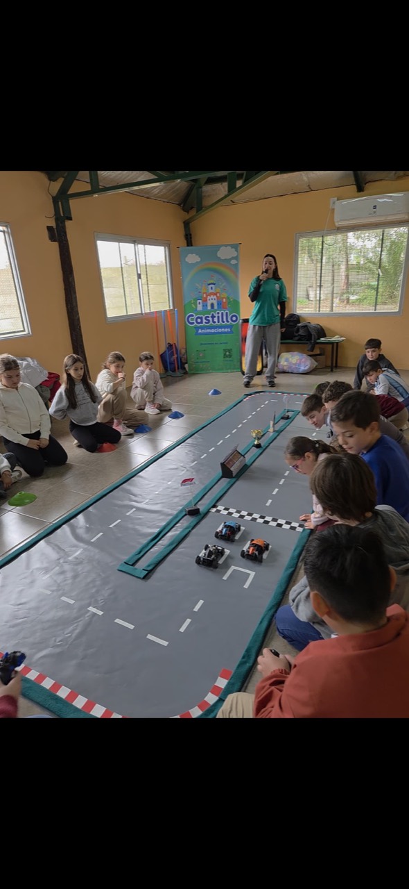 Carrera de autos con el grupo